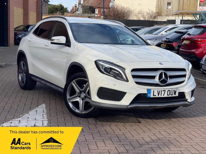 2017 2017 Mercedes-Benz GLA 2.1 GLA220d AMG Line (Premium) SUV 5dr Diesel 7G-DCT 4MATIC Euro 6 (s/s) (177 ps) 42 Video photo