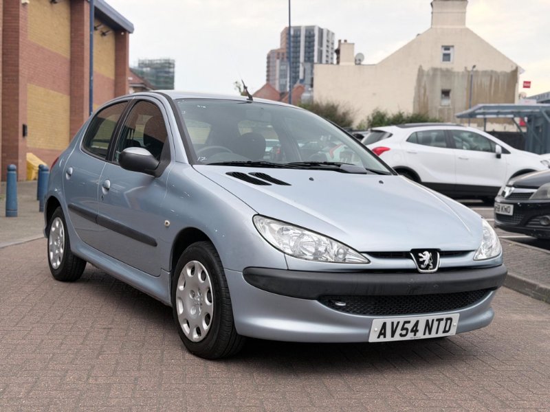 2005 PEUGEOT 206 1.4 8V S 5DR A C 26 2,350 MAKE PEUGEOT MODEL 206... photo