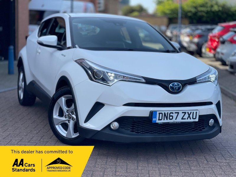 2017 TOYOTA C HR 1.8 VVT H ICON SUV 5DR PETROL HYBRID CVT EURO 6 S... photo