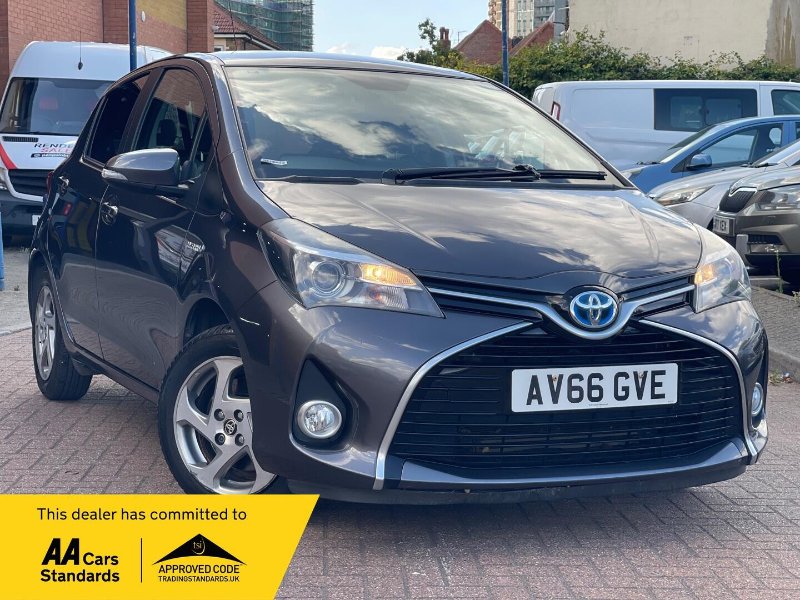 2016 TOYOTA YARIS 1.5 VVT H ICON HATCHBACK 5DR PETROL HYBRID E CVT EURO 6... photo
